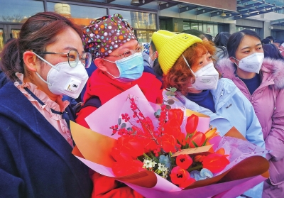 密集出發(fā)！甘肅省第四批援鄂醫(yī)療隊(duì)啟程赴武漢