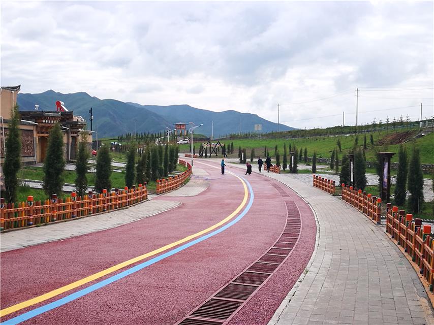 甘肅甘南州夏河縣安果村：吃上“旅游”飯，安心奔小康