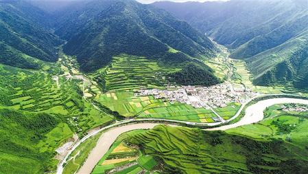 格?；ㄊ㈤_(kāi)的地方——甘南州實(shí)施“一十百千萬(wàn)”工程掠影