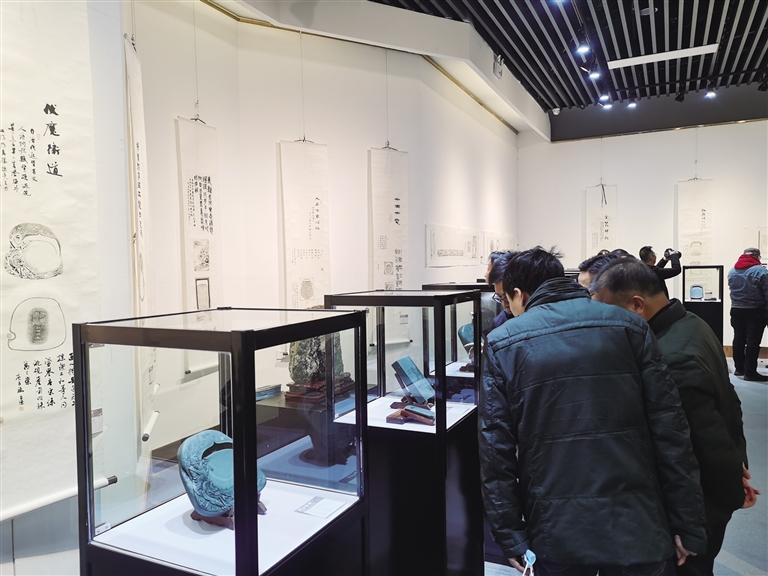 “非遺精品洮硯傳拓題跋藝術展”開展 洮硯雕刻、傳拓、拓片題跋集中亮相甘肅藝術館