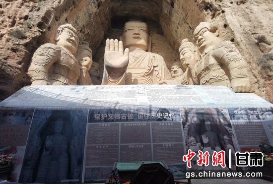 時(shí)下，中國“石窟鼻祖”天梯山石窟第13窟大佛足部與局部危巖體搶救性保護(hù)項(xiàng)目正在施工。圖為施工現(xiàn)場。陳曉斌 攝