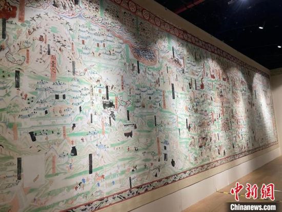 圖為展覽現(xiàn)場?！〗瓧顭?攝