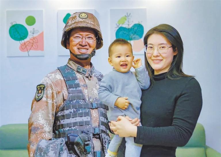 蘭州市退役軍人事務(wù)局舉行清明代祭掃儀式 陳紅軍烈士父親給兒子寫來寄語 “你是祖國的好兒女，也是我們的驕傲”