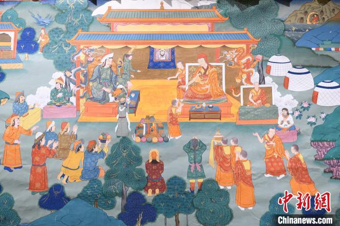 8月20日，在蘭州市博物館展出的大型歷史題材卷軸唐卡“涼州會盟”?！〈魑牟?攝